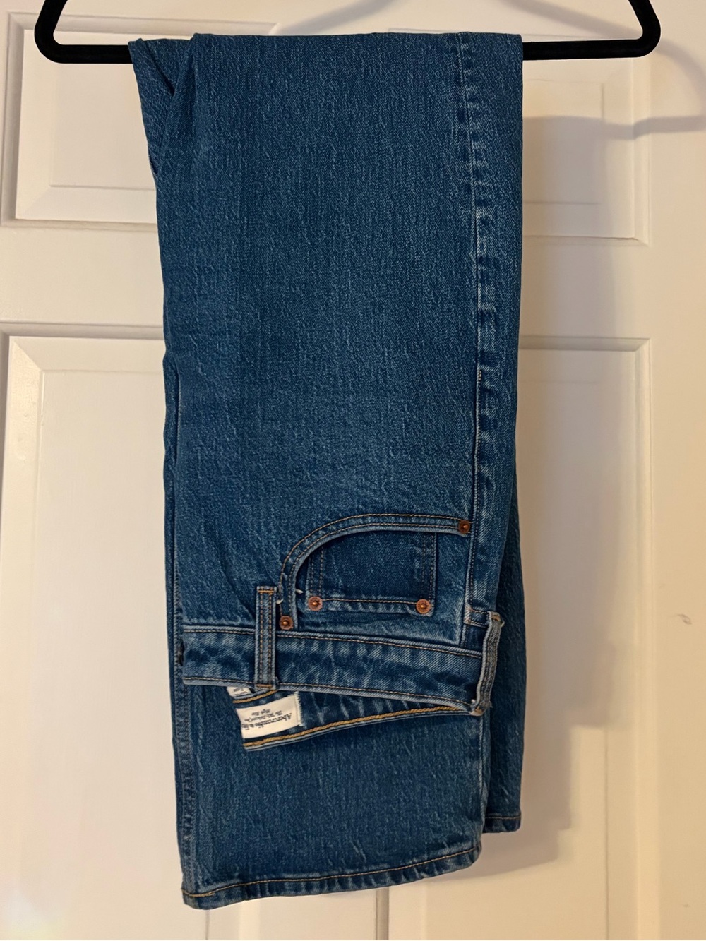 Abercrombie & Fitch Women’s Dark Blue Relaxed Jeans